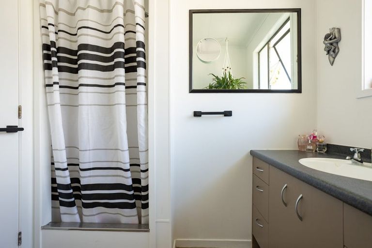 Photo of property in 145 Robinson Road, Whitianga, 3510