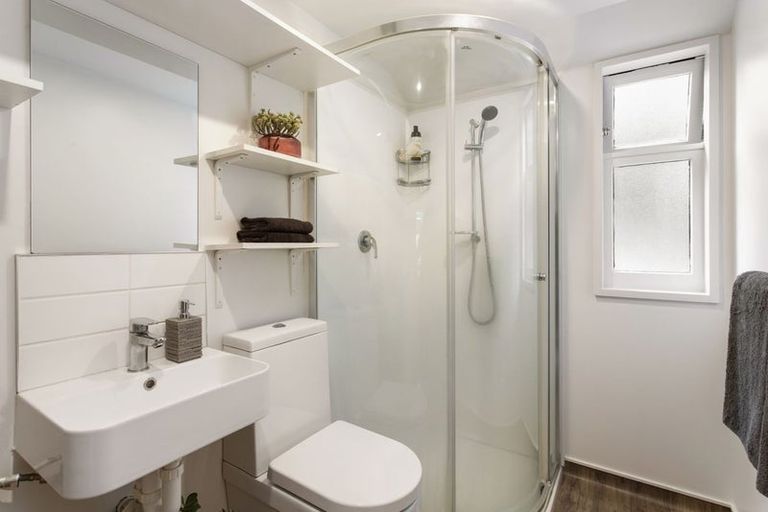 Photo of property in 305b Riccarton Road, Upper Riccarton, Christchurch, 8041