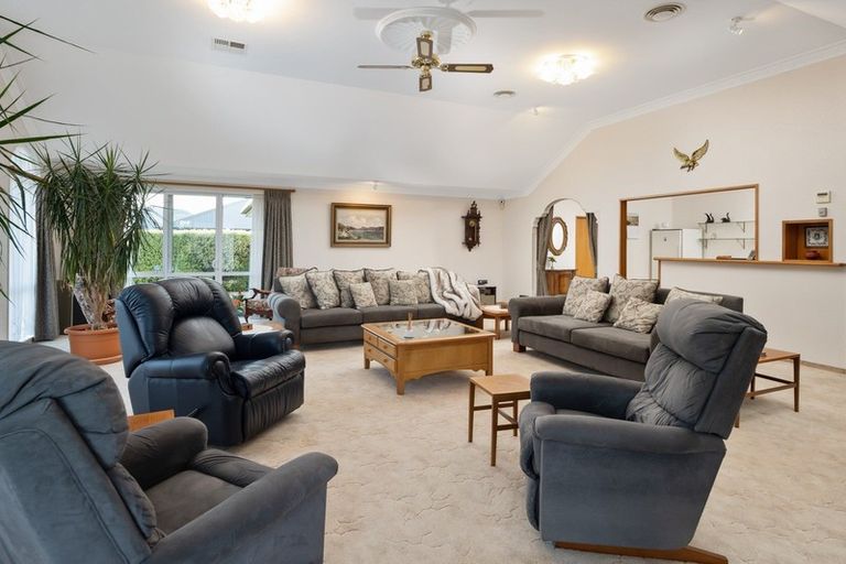 Photo of property in 12 Admiralty Place, Waikawa, Picton, 7220