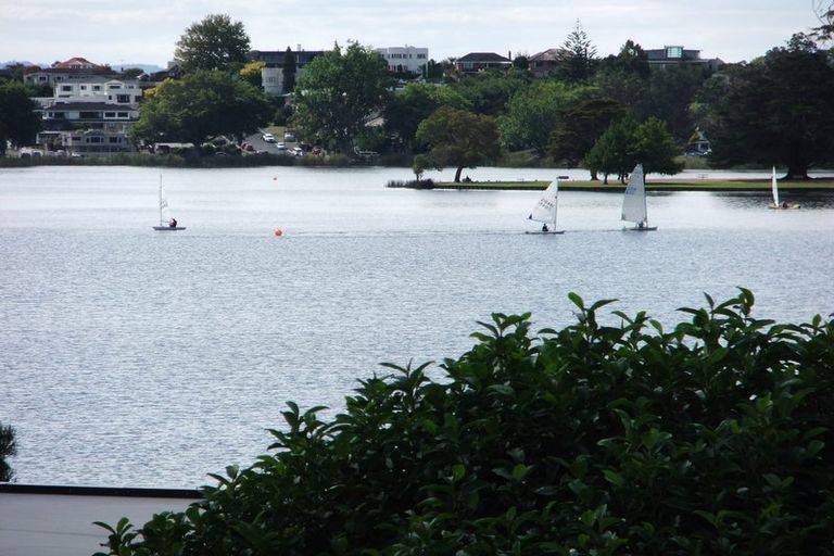 Photo of property in 32 Lake Crescent, Hamilton Lake, Hamilton, 3204