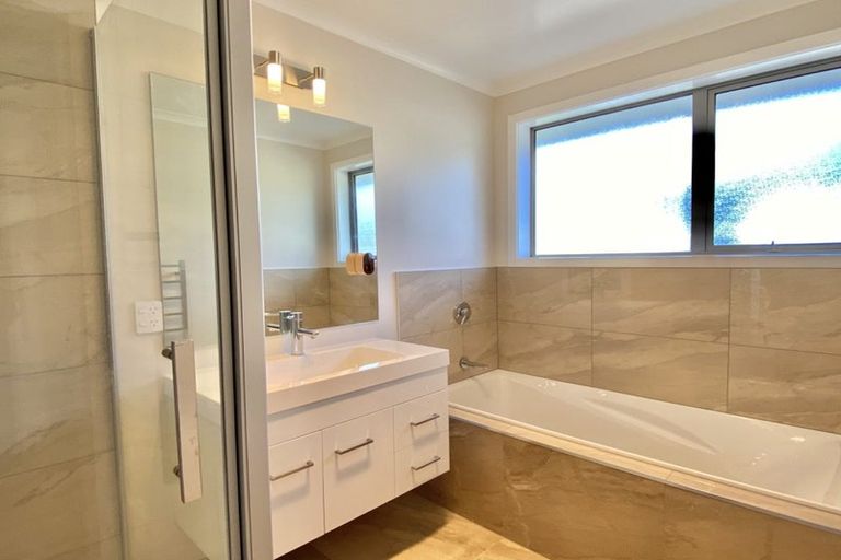 Photo of property in 106 Melksham Drive, Churton Park, Wellington, 6037