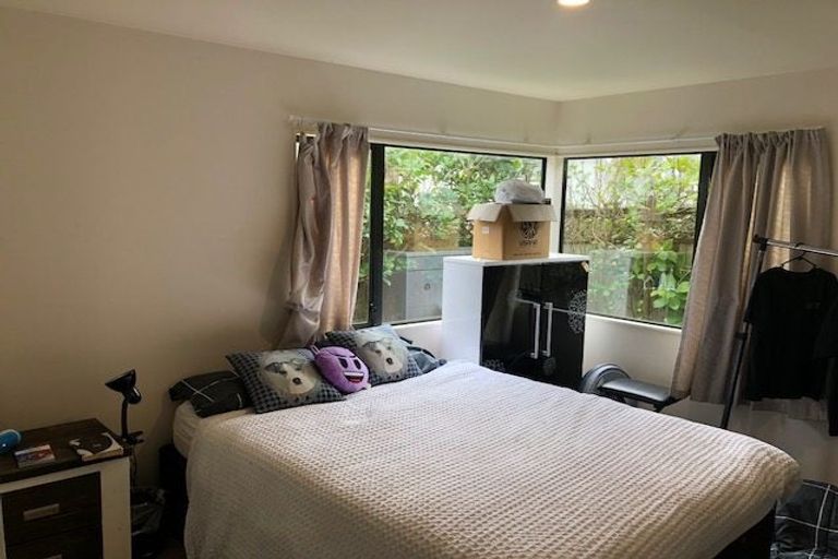 Photo of property in 17c Langana Avenue, Browns Bay, Auckland, 0630