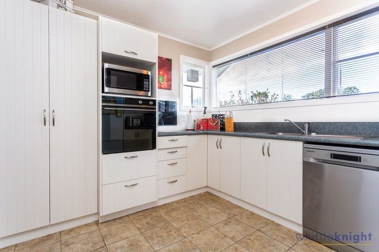 Photo of property in 11 Straven Road, Riccarton, Christchurch, 8011