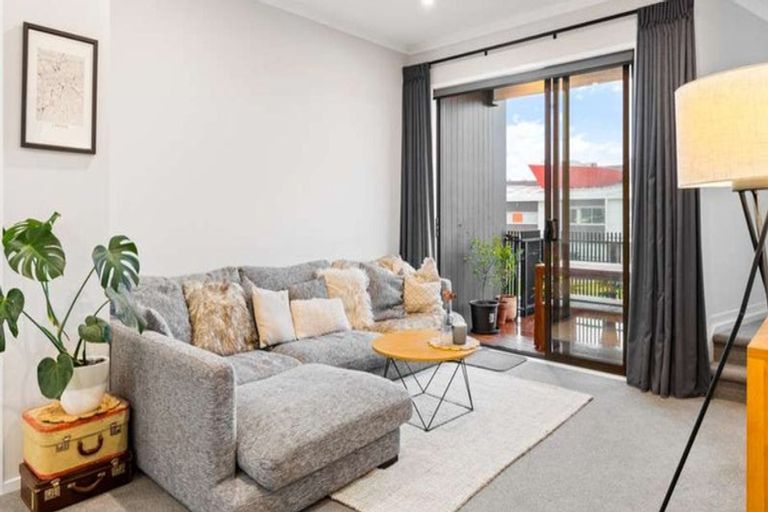 Photo of property in 83e Hobsonville Point Road, Hobsonville, Auckland, 0616