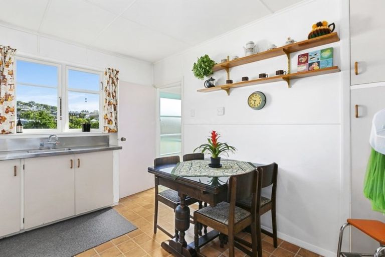 Photo of property in 69 Glenpark Avenue, Mornington, Dunedin, 9011