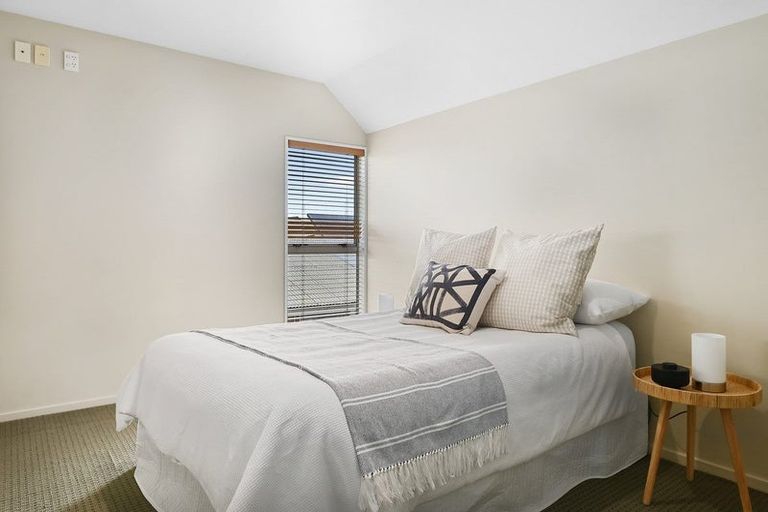 Photo of property in 2/1010 Colombo Street, St Albans, Christchurch, 8014