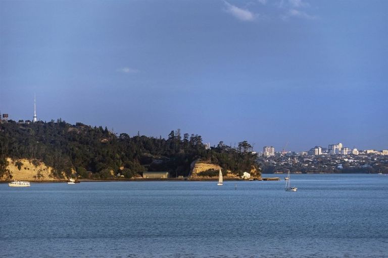 Photo of property in 17 Ocean Breeze Avenue, Hobsonville, Auckland, 0616