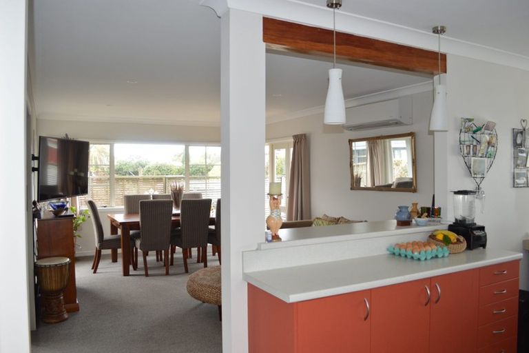 Photo of property in 12 Barbara Grove, Papamoa Beach, Papamoa, 3118