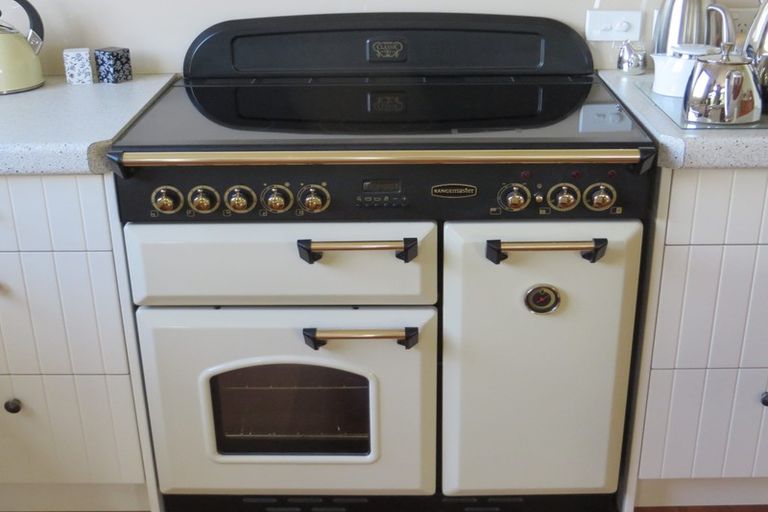 Photo of property in 600 Ponga Road, Opaheke, Papakura, 2584