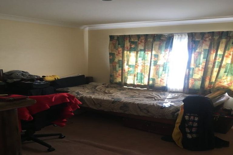 Photo of property in 22 Gilford Place, East Tamaki Heights, Auckland, 2016