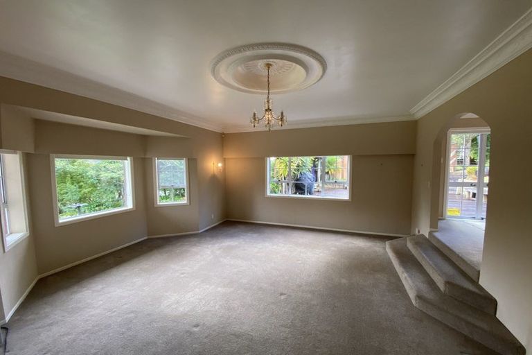 Photo of property in 207 Schnapper Rock Road, Schnapper Rock, Auckland, 0632