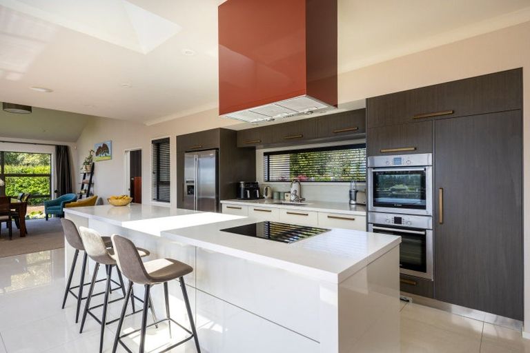 Photo of property in 1058 Mangorei Road, Mangorei, New Plymouth, 4371