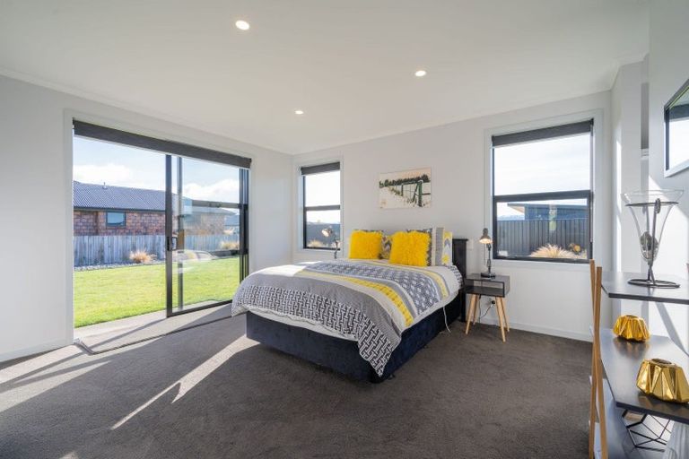 Photo of property in 23 Vancouver Place, Te Anau, 9600