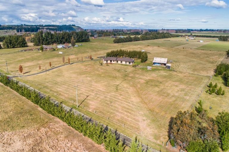 Photo of property in 69 Leslies Road, Cust, Rangiora, 7471