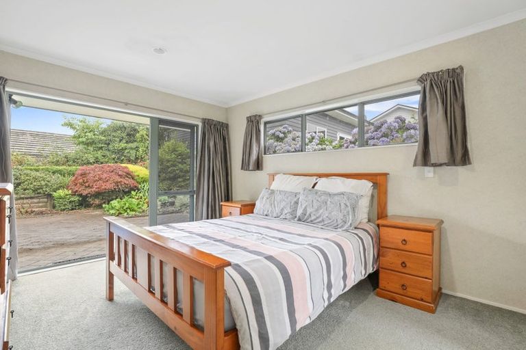 Photo of property in 44 Warwick Drive, Lynmore, Rotorua, 3010