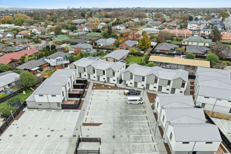 Photo of property in 65 Bampton Street, Shirley, Christchurch, 8061