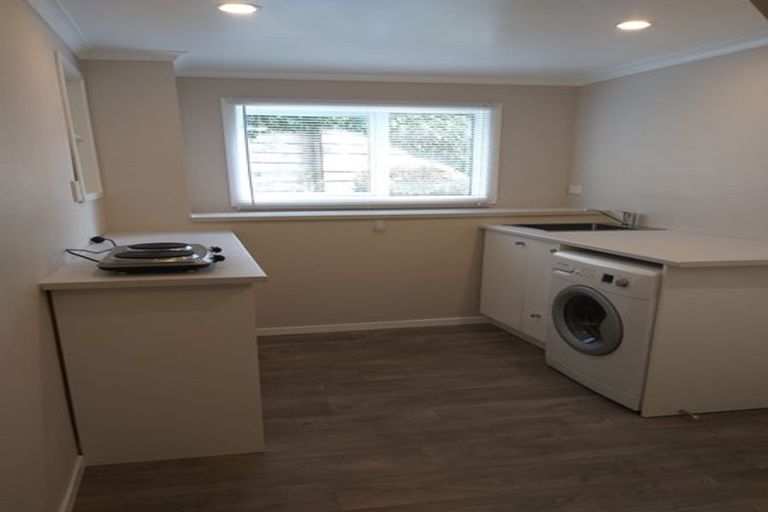 Photo of property in 25 Beulah Avenue, Rothesay Bay, Auckland, 0630