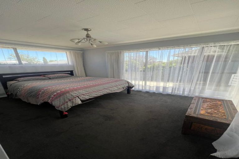 Photo of property in 35 Chartwell Street, Burwood, Christchurch, 8083