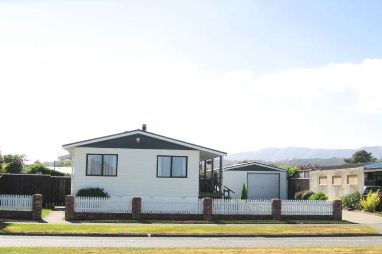 Photo of property in 90 Totara Park Road, Totara Park, Upper Hutt, 5018