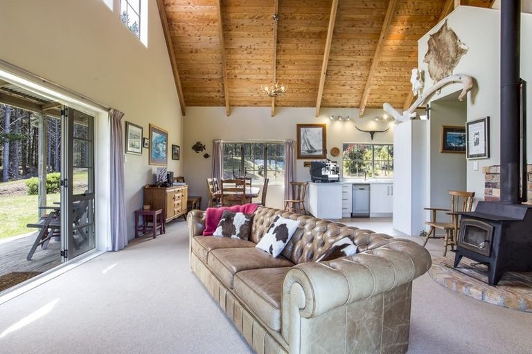 Photo of property in 708 Wilson Road, South Head, Helensville, 0874