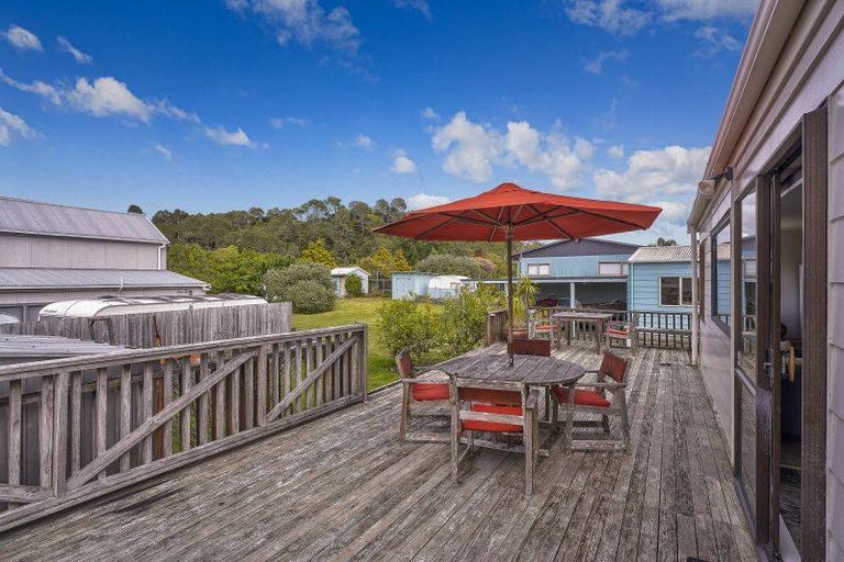 Photo of property in 18a Captain Cook Road, Cooks Beach, Whitianga, 3591
