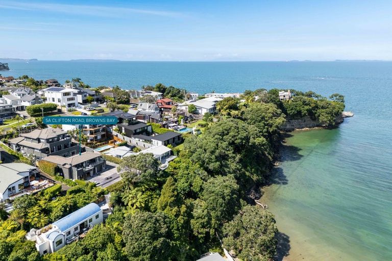 Photo of property in 5a Clifton Road, Browns Bay, Auckland, 0630