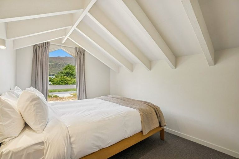 Photo of property in 64 Tenby Street, Wanaka, 9305