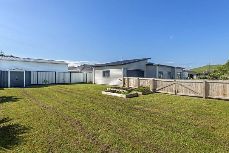 Photo of property in 30 Hamilton Drive, Wainui, Gisborne, 4010