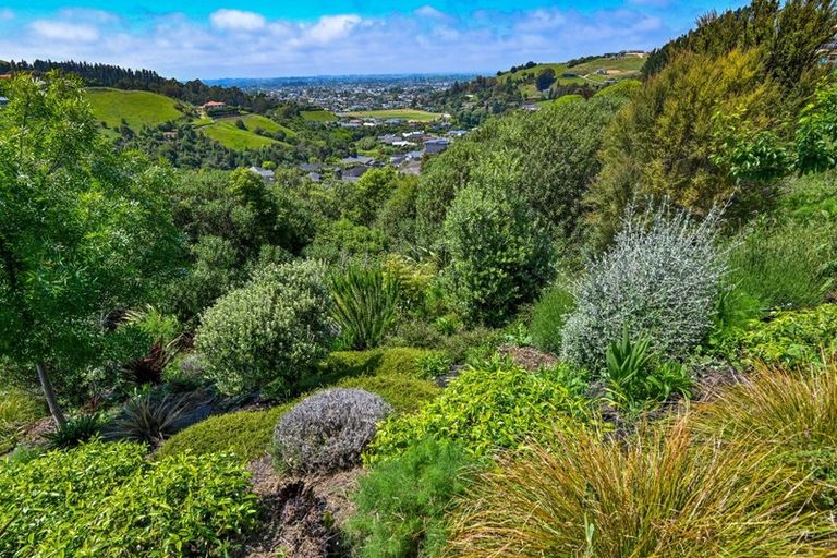 Photo of property in 254 Puketapu Road, Taradale, Napier, 4183