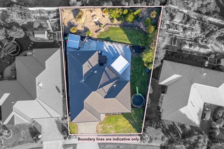 Photo of property in 37 Realm Drive, Paraparaumu, 5032