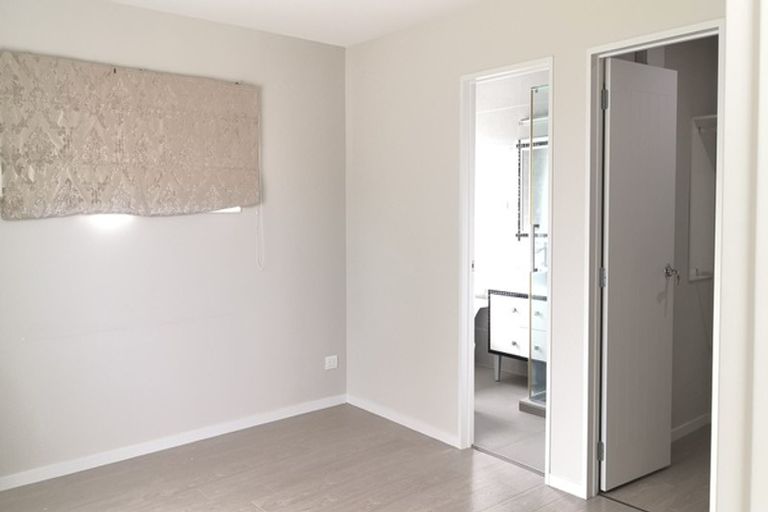 Photo of property in 17a Richard Avenue, Bucklands Beach, Auckland, 2014