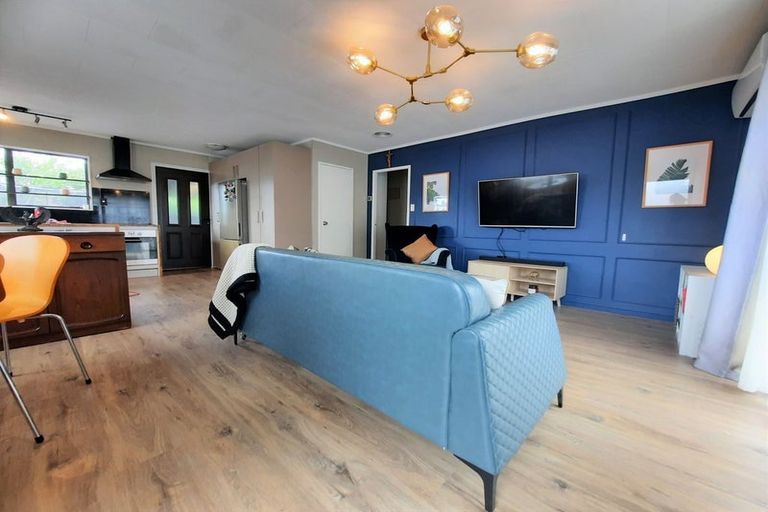 Photo of property in 64a Archibald Road, Kelston, Auckland, 0602