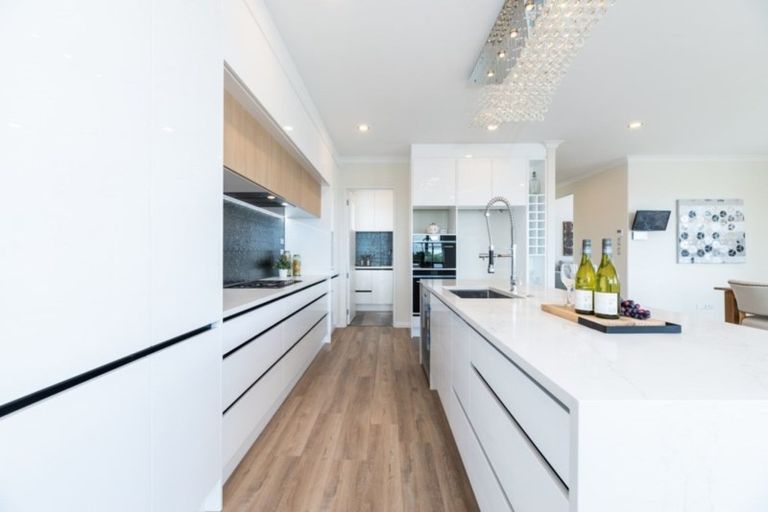 Photo of property in 22 Pommes Way, Silverdale, 0932