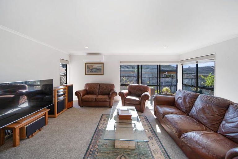 Photo of property in 26 Carriage Close, Northpark, Auckland, 2013