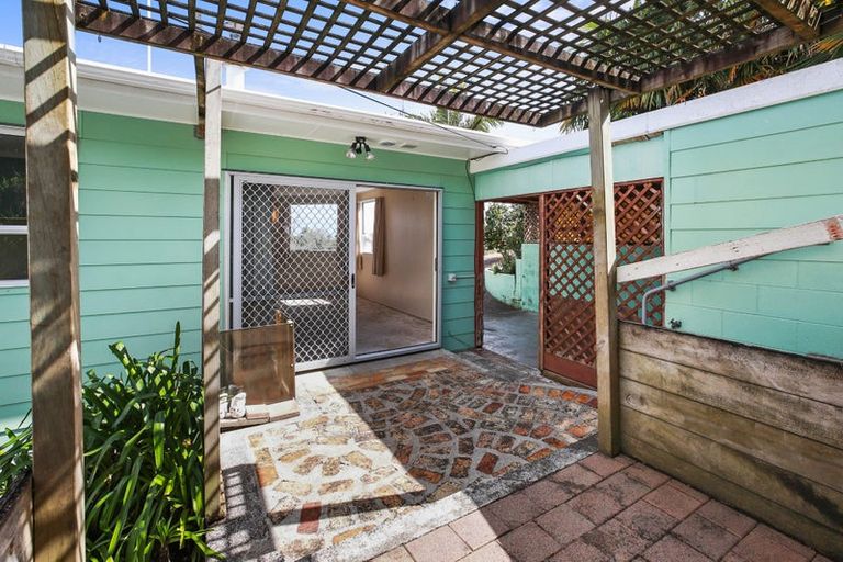 Photo of property in 107a Brunton Crescent, Thames, 3500