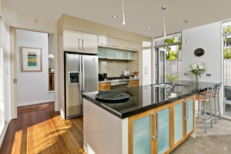 Photo of property in 54a Penzance Road, Mairangi Bay, Auckland, 0630