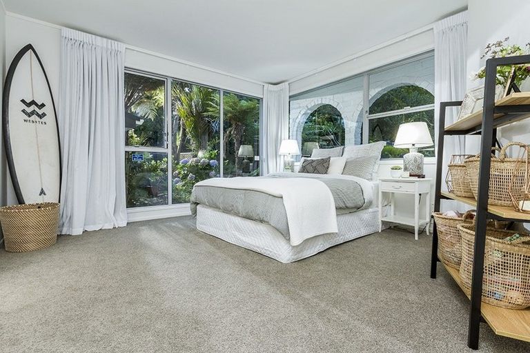 Photo of property in 25 Sylvan Park Avenue, Milford, Auckland, 0620