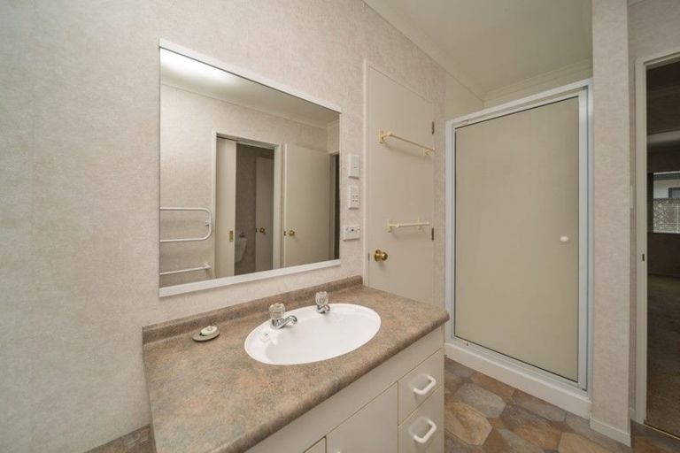 Photo of property in 41 Ngaio Street, Strandon, New Plymouth, 4312