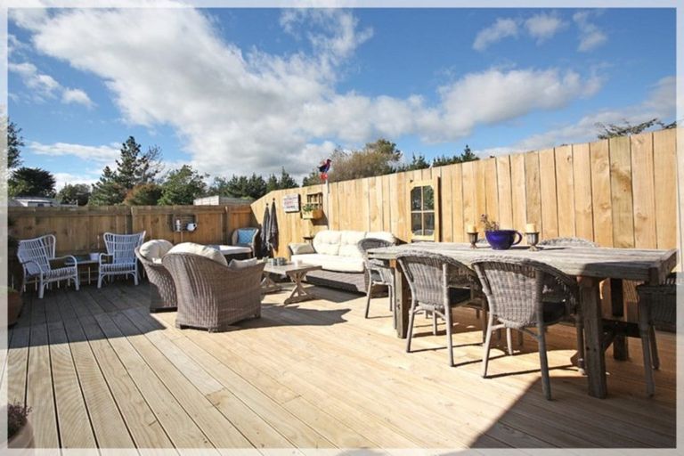 Photo of property in 3 Ferry Street, Foxton Beach, Foxton, 4815