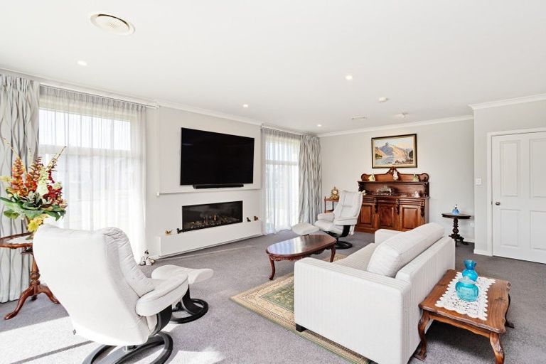 Photo of property in 45 Northside Drive, Waikiwi, Invercargill, 9810