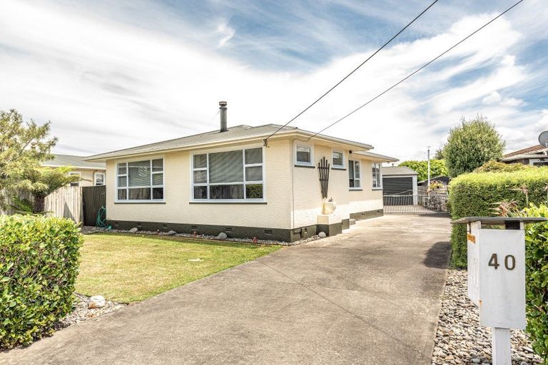 Photo of property in 40 Selwyn Crescent, College Estate, Whanganui, 4500