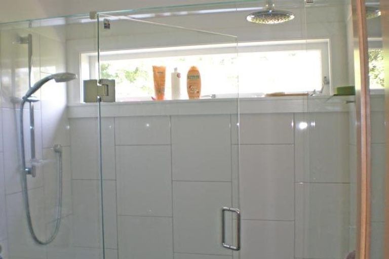 Photo of property in 106 Totara Road, Miramar, Wellington, 6022