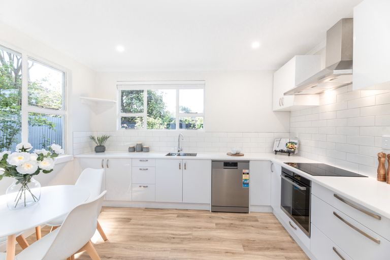 Photo of property in 1/44 Cutts Road, Russley, Christchurch, 8042