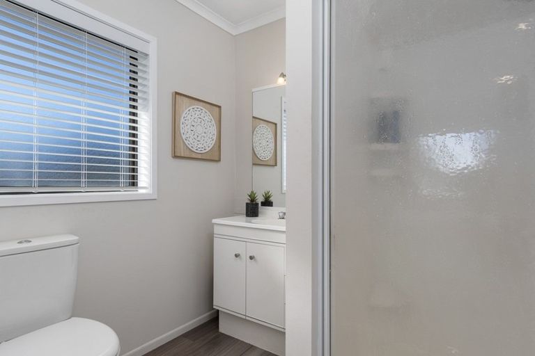 Photo of property in 17 Andalusian Place, Papamoa Beach, Papamoa, 3118