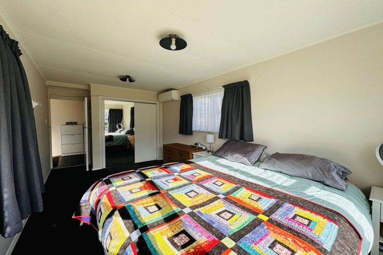 Photo of property in 21 Vernon Avenue, Takaro, Palmerston North, 4412