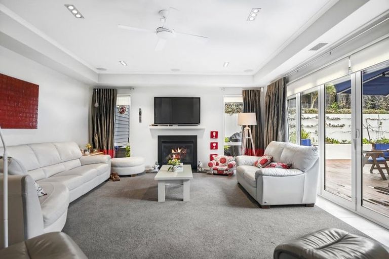 Photo of property in 14 Maurice Knowles Lane, Cashmere, Christchurch, 8022