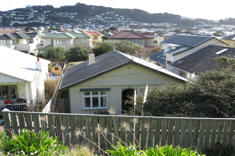 Photo of property in 14 Lonsdale Crescent, Rongotai, Wellington, 6022