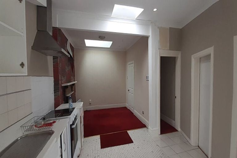 Photo of property in 6-10 Mudges Terrace, Newtown, Wellington, 6021