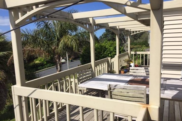 Photo of property in 54 Beulah Avenue, Rothesay Bay, Auckland, 0630