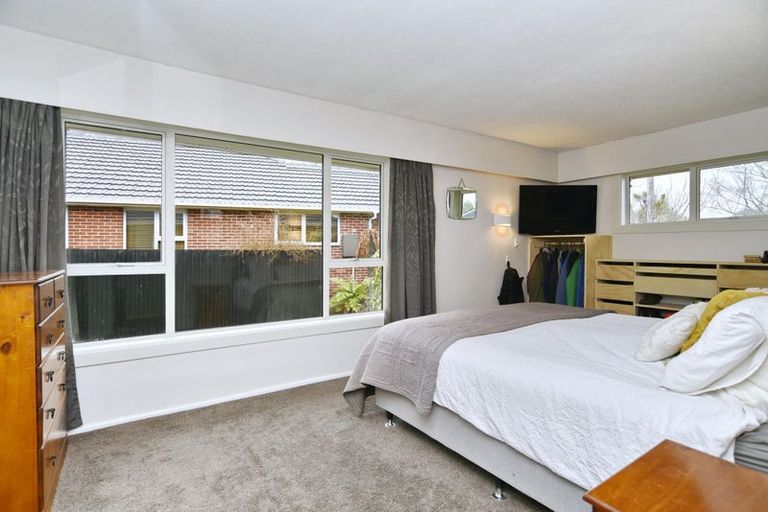 Photo of property in 57 Liverton Crescent, Bishopdale, Christchurch, 8053